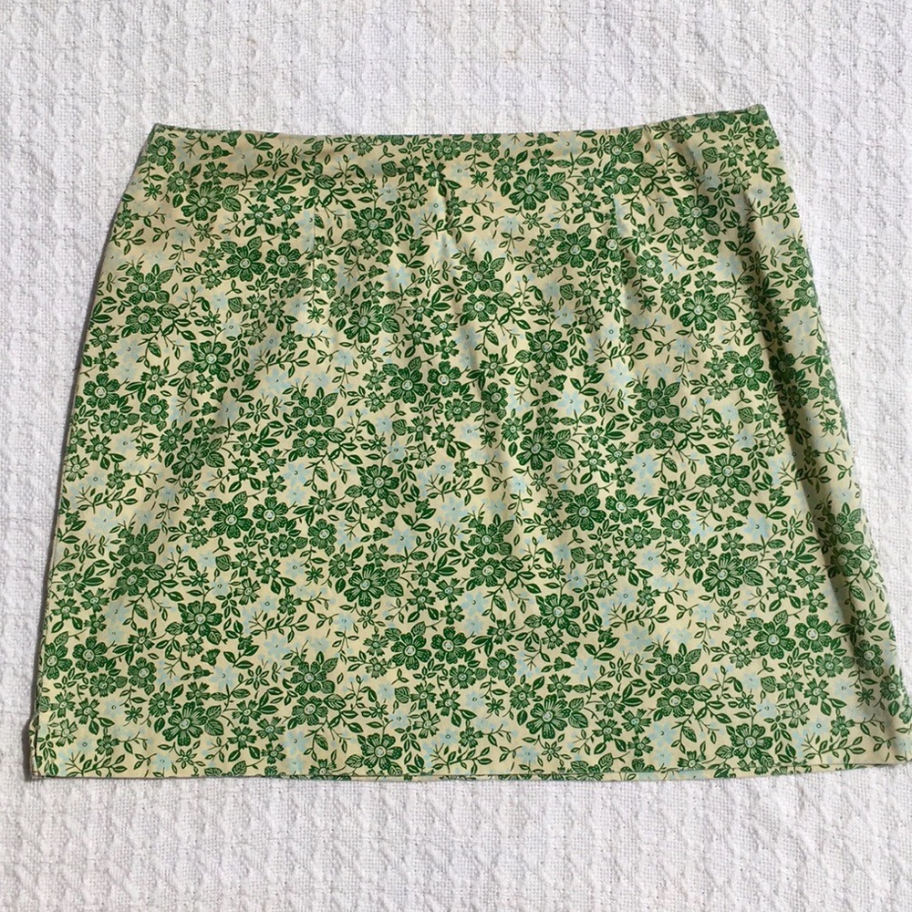WEATHER VANE SKIRT WITH HIDDEN BACK ZIPPER